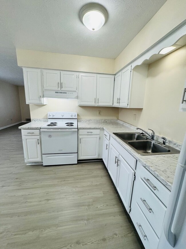 1408 Jackson Ln in Middletown, OH - Building Photo - Building Photo