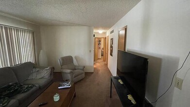 101-103 S Riverside Dr in Ames, IA - Foto de edificio - Building Photo