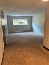 135 Winthrop St in Framingham, MA - Building Photo - Building Photo