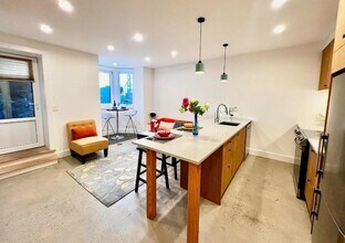 71 Booraem Ave in Jersey City, NJ - Building Photo - Building Photo