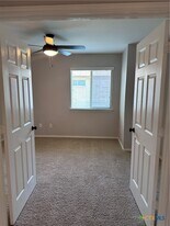 6902 Golden Oak Ln in Killeen, TX - Building Photo