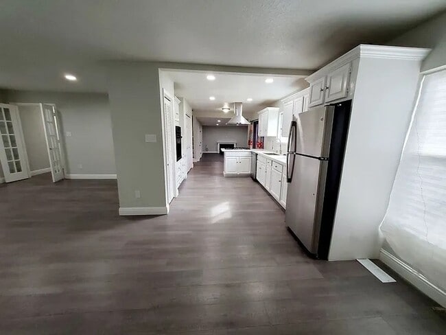 144 E Lincoln Rd in Stockton, CA - Building Photo - Building Photo