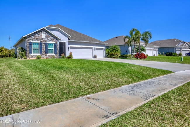 4318 Lago Vis Dr in Sebastian, FL - Building Photo - Building Photo