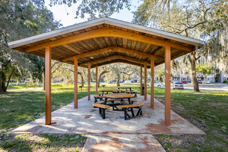 Cypress Oaks in Leesburg, FL - Foto de edificio - Building Photo