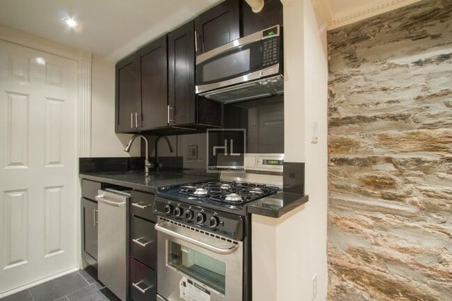 W 53RD ST. in New York, NY - Building Photo - Building Photo