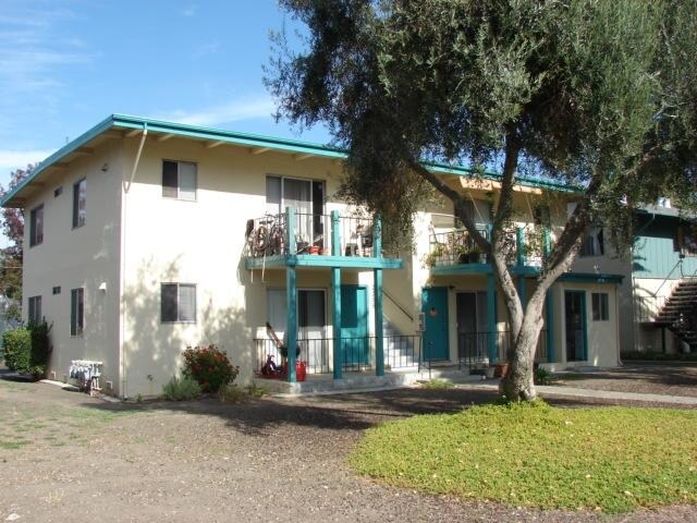 2255 Ellena Dr in Santa Clara, CA - Foto de edificio