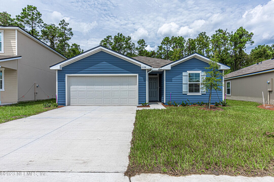 2058 Garrison Wy in Green Cove Springs, FL - Building Photo