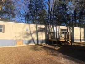 1554 Riverside Rd in Lancaster, SC - Building Photo