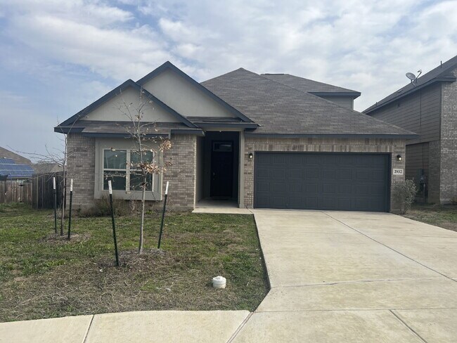 2932 Morlanga St in New Braunfels, TX - Building Photo - Building Photo