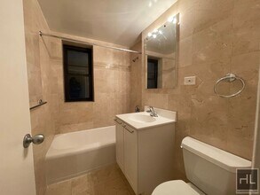 EAST 55 STREET in New York, NY - Building Photo - Building Photo