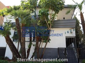 1623 N. Formosa in Los Angeles, CA - Building Photo