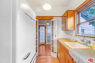 30 Paloma Ave in Los Angeles, CA - Building Photo - Building Photo