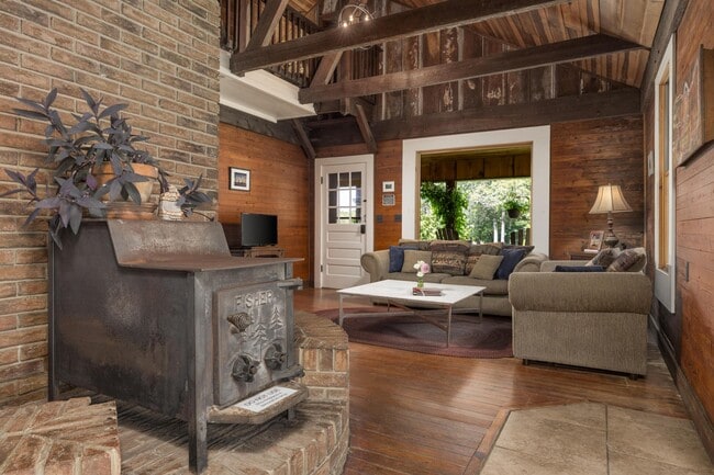 property at 3229 Plum Nelly Rd