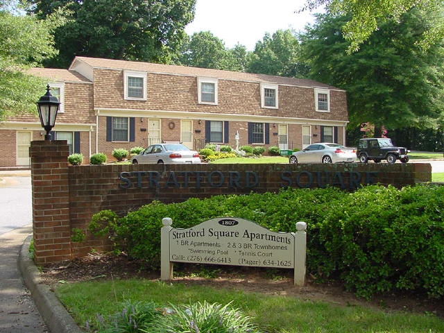 Stratford Square Apartments in Martinsville, VA - Building Photo - Building Photo