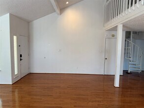 2018 Woodstream Blvd in Sugar Land, TX - Building Photo - Building Photo