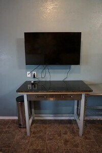 1708 N Riverfront Dr photo'