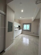 320 SW 13th Ave in Miami, FL - Building Photo - Building Photo