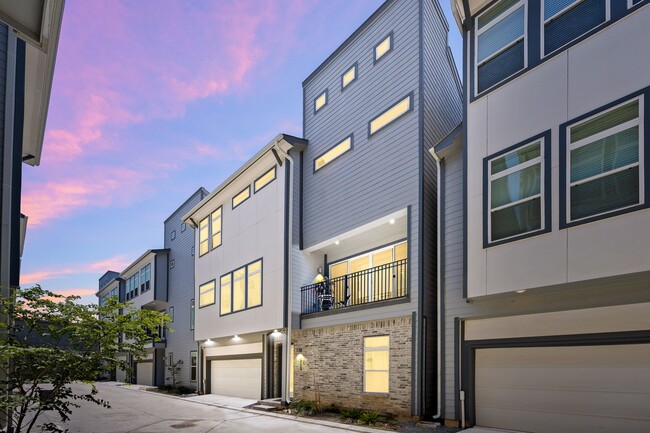 property at 5815 Fairdale Ln