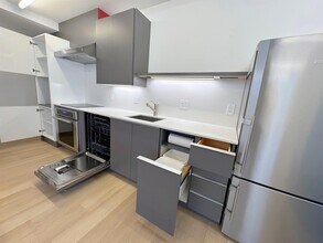 29 Warren St, Unit 1 in Cambridge, MA - Building Photo - Building Photo