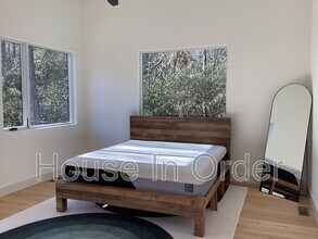 170 Mountain Laurel Ln in Fletcher, NC - Foto de edificio - Building Photo