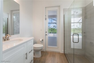 17323 Blue Sapphire Dr in Ft. Myers, FL - Foto de edificio - Building Photo