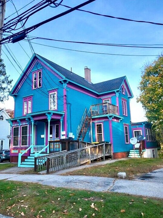 53 Messer St in Laconia, NH - Building Photo