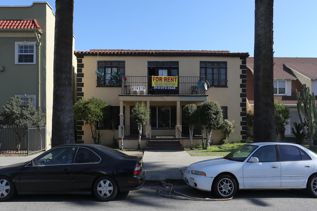 312 S Boyle Ave in Los Angeles, CA - Foto de edificio