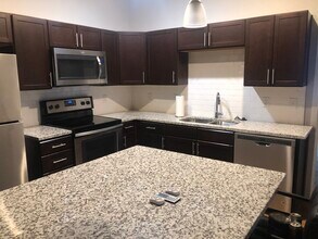 1124 Litton Ave, Unit 102 in Nashville, TN - Building Photo - Building Photo