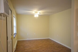 306 Kansas Ave in Longton, KS - Building Photo - Building Photo