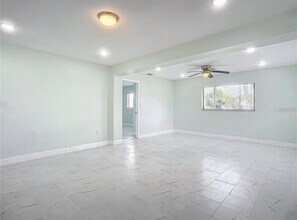8 S Shell Rd in Debary, FL - Building Photo - Building Photo