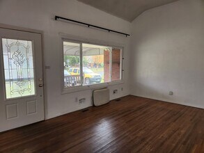 7433 Old Mill Rd in Norfolk, VA - Building Photo - Building Photo