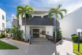 2955 N Beach Rd in Englewood, FL - Building Photo - Building Photo