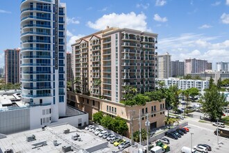 King David Condominiums in Sunny Isles Beach, FL - Building Photo - Building Photo