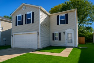 1955 Dutch Elm Dr in Indianapolis, IN - Building Photo