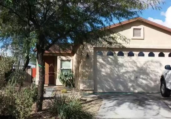 1048 W Calle del Libro Dorado in Sahuarita, AZ - Building Photo