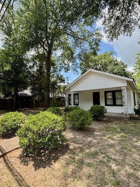 2812 Angier Rd in Huntsville, TX - Building Photo - Building Photo