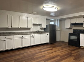 2927 Edison Hwy in Baltimore, MD - Building Photo