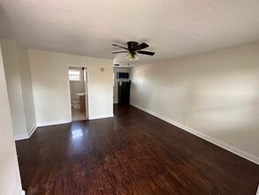 Case De Marco Apartments in Jacksonville, FL - Building Photo - Building Photo