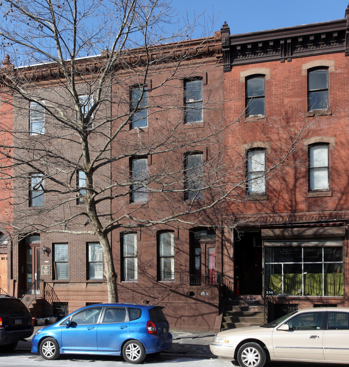 1236 S Broad St in Philadelphia, PA - Building Photo