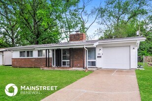 2280 St Catherine St in Florissant, MO - Building Photo