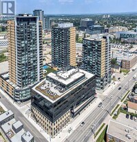108 Garment St in Kitchener, ON - Building Photo