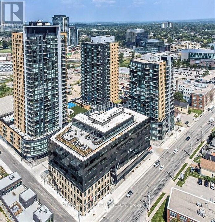 108 Garment St in Kitchener, ON - Building Photo