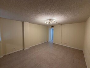 6463 La Costa Dr in Boca Raton, FL - Building Photo - Building Photo
