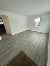 19102 Ridgewood Ave in Warrensville Heights, OH - Building Photo - Building Photo