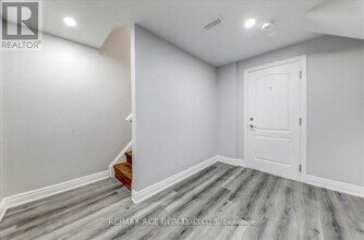 150 Thornbush Blvd in Brampton, ON - Building Photo - Building Photo