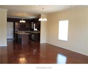 2486 Horse Shoe Dr, Unit 3L in College Station, TX - Building Photo - Building Photo