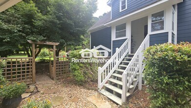 165 Oak Hill Cir in Covington, GA - Foto de edificio - Building Photo