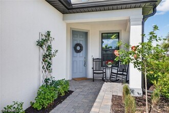 20548 Pebble Gln Dr in Estero, FL - Building Photo - Building Photo