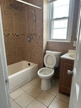 7 Barnes St in Pawtucket, RI - Building Photo - Building Photo