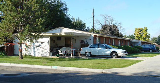 55-57 N Stafford St in Nampa, ID - Building Photo - Building Photo